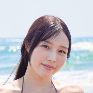 現役看護師グラドル、“密会”をテーマにした1st DVDから衝撃フルスロットル