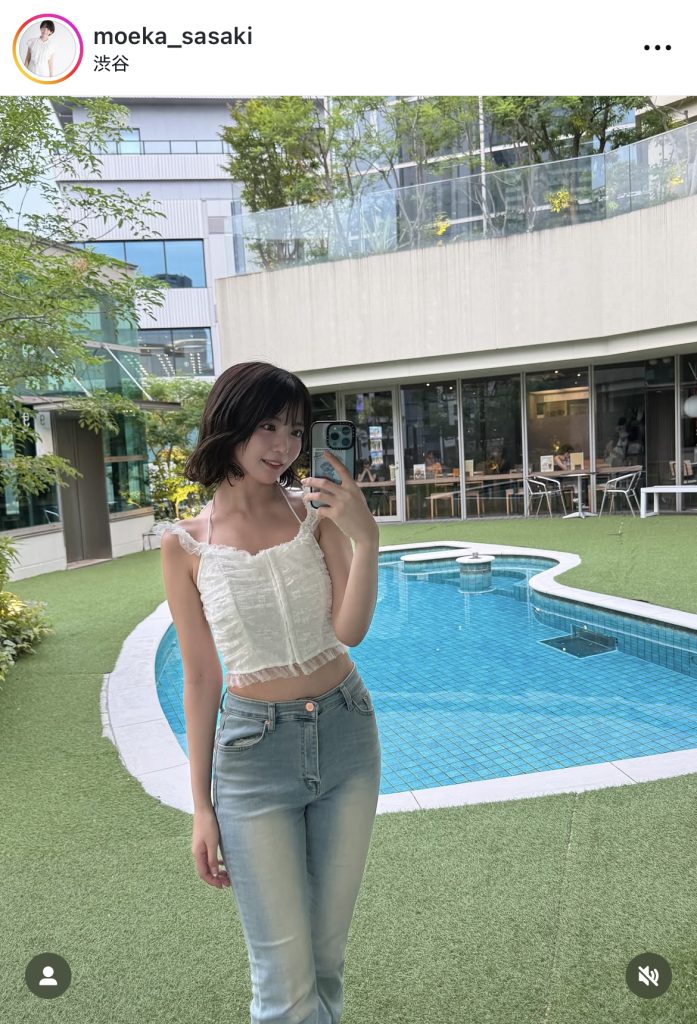 ラフな私服姿でパシャリ