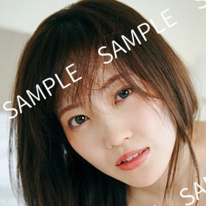 櫻坂46松田里奈、大人の魅力際立つボルドーランジェリーショット解禁…1st写真集『まつりの時間』封入特典第6弾到着