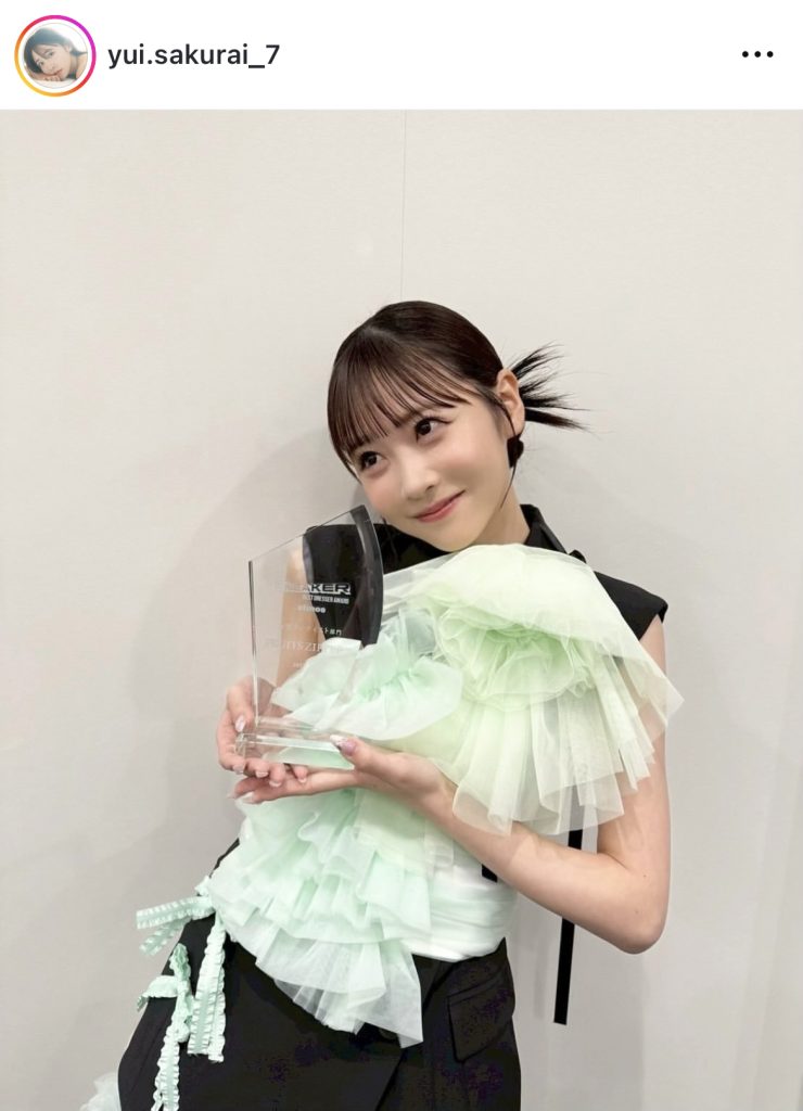 FRUITS ZIPPERが「SNEAKER BEST DRESSER AWARD 2025」女性アーティスト部門を受賞