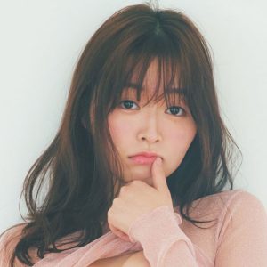 “ミスヤングマガジン賞”山本杏、より大人っぽくなって3年ぶり『週プレ』登場