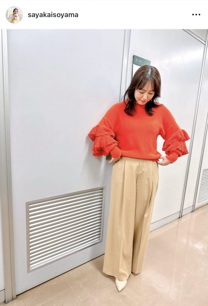 オレンジが眩しいNHK総合「あさイチ」での衣装姿