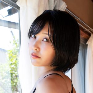 プロレスとグラビアの二刀流！鍛え抜いた美ボディーで誘惑する秘書さんを熱演