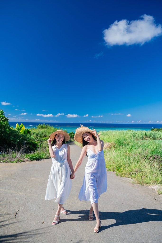 グラビアアイドル山中真由美×山中知恵イメージDVD＆Blu-ray「Charisma」より