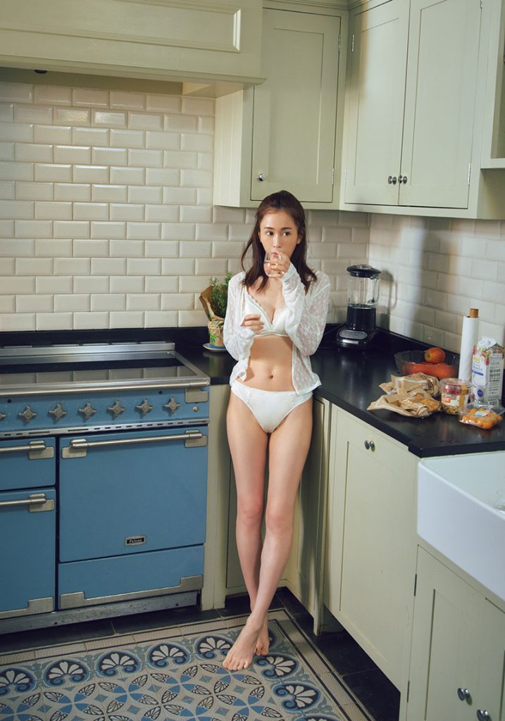 『前田敦子写真集 Beste』