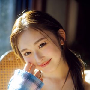 “国民的ギャル”ゆうちゃみ、圧倒的スタイルが美しいグラビア