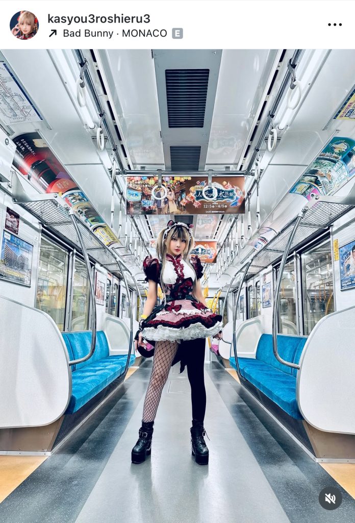 火将ロシエルが西武新宿駅構内での貸し切りイベントでメイド姿を披露