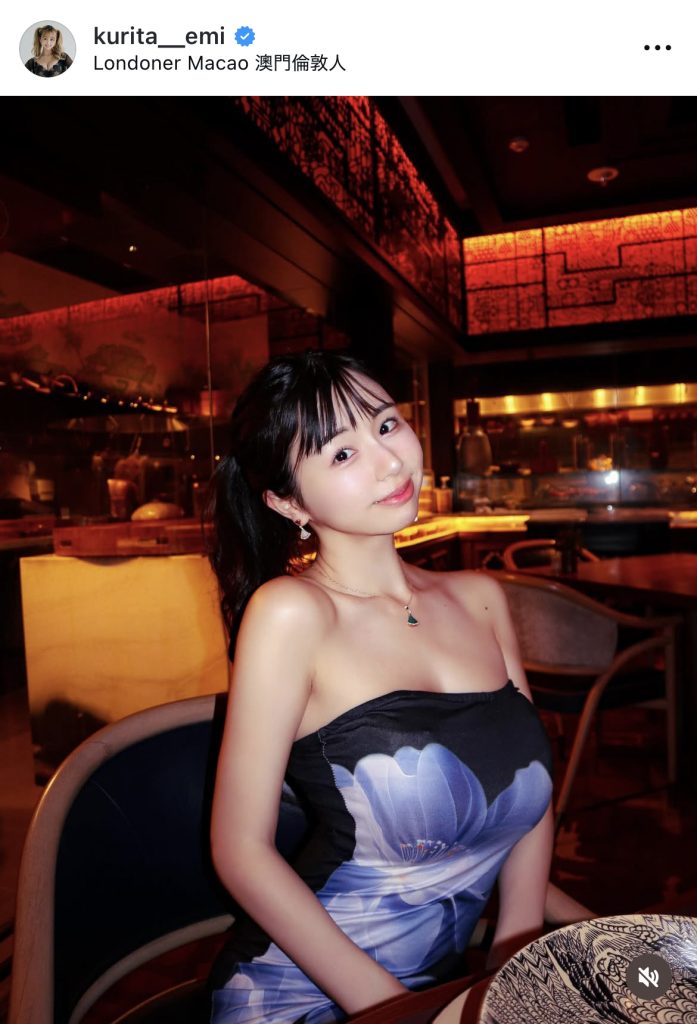 マカオでの大人っぽいドレス姿