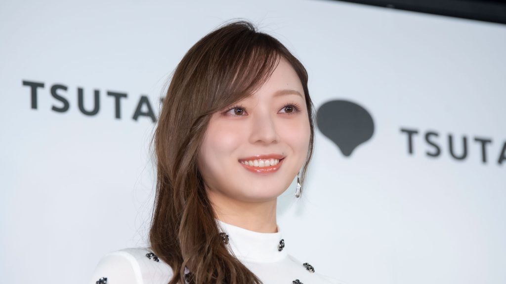 乃木坂46・梅澤美波が2nd写真集『透明な覚悟』発売記念取材会に出席