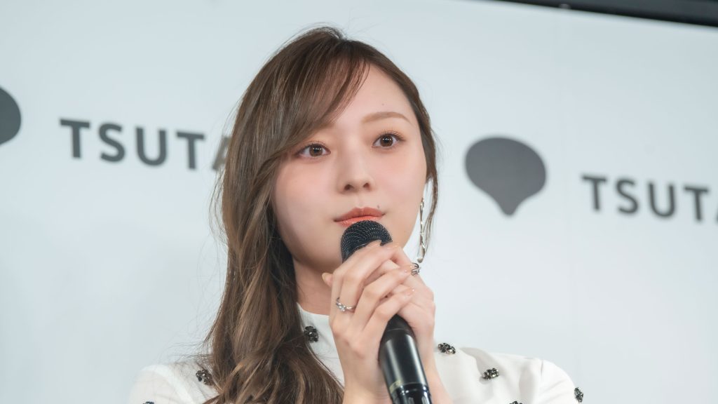 乃木坂46・梅澤美波が2nd写真集『透明な覚悟』発売記念取材会に出席