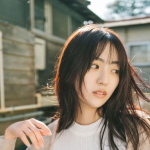 豊田ルナ、温泉旅館を舞台にしたグラビアショット…浴衣がはだけて