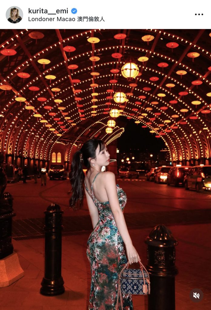 夜のマカオを散策する