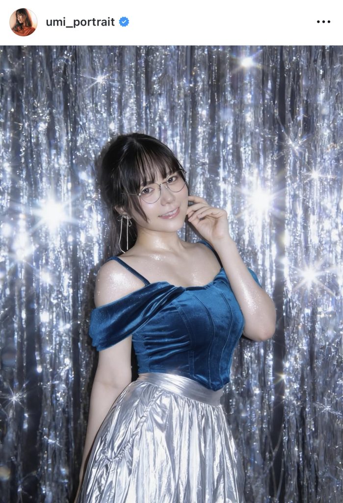 肩出しドレスがとてもセクシー