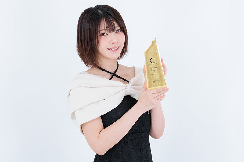 『第3回トップカバーアワード』を受賞したえなこ