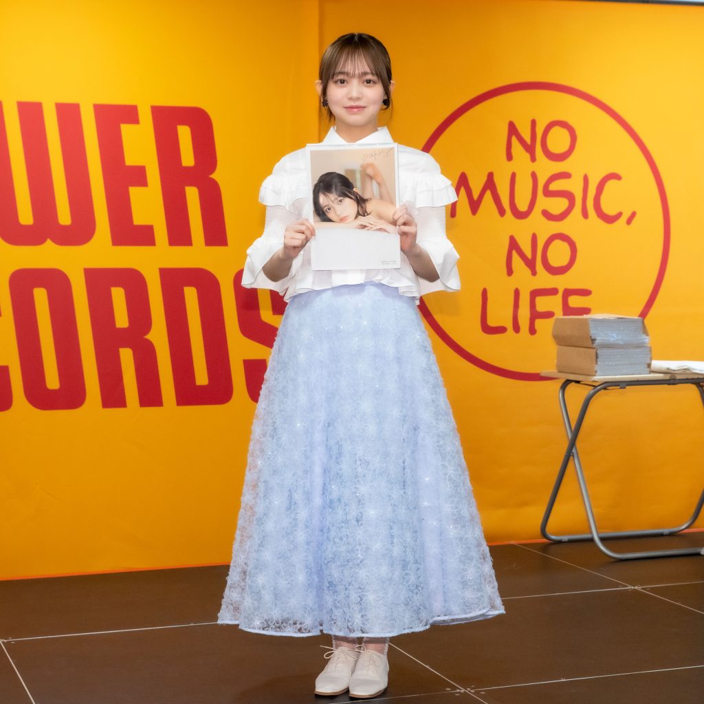 蓬莱舞が2nd写真集『ラストシーン』発売記念取材会に出席