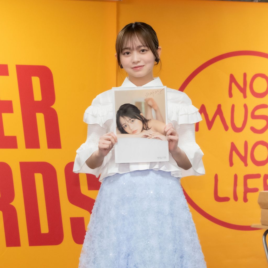 蓬莱舞が2nd写真集『ラストシーン』発売記念取材会に出席