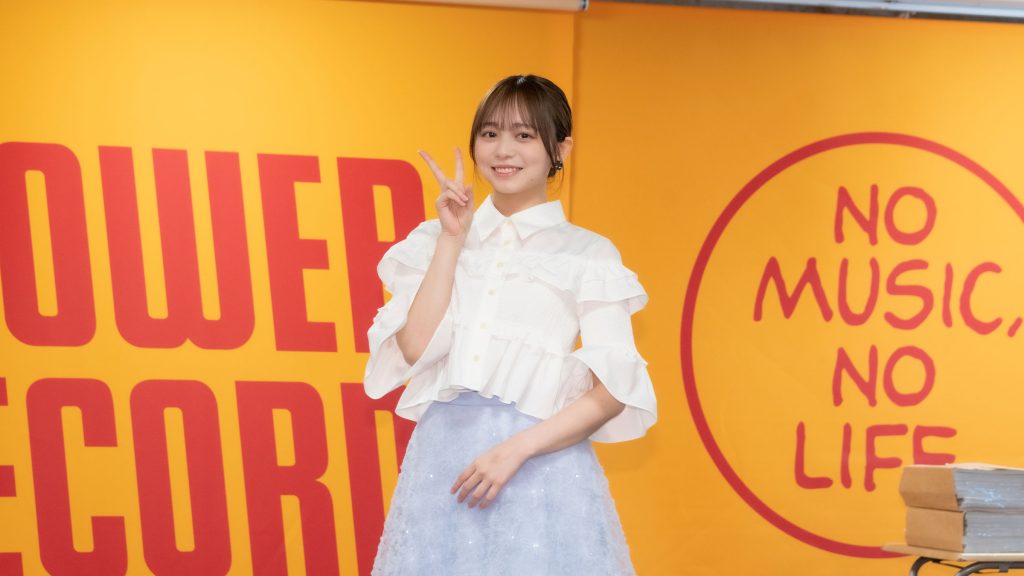 2nd写真集『ラストシーン』発売記念取材会に出席した蓬莱舞