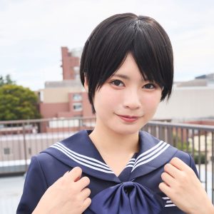 “日本一えっちな幼なじみ”宮越虹海、あどけない表情から想像もつかないハードグラビアを展開