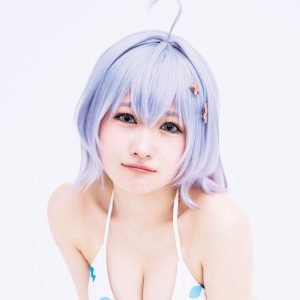 ミスヤングマガジン・晴こころ『よわよわ先生』コスプレグラビアを披露