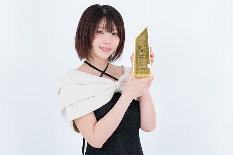 『第3回トップカバーアワード』を受賞したえなこ