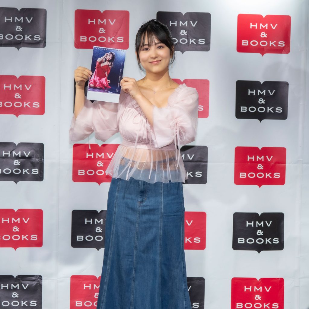 『卓上 福井梨莉華 2026.4-2027.3カレンダー』発売記念取材会に出席した福井梨莉華