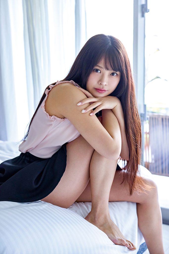 グラビアアイドル西本ヒカル イメージDVD「ときめきヒップとまぶしい笑顔」より