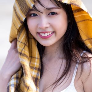 “ミスマガ”ベスト16 宮嶋くるみ、海辺で見せた“まなざしの変化”