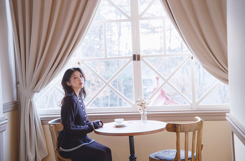 ©菊地泰久／志崎樺音1st写真集『unplugged』(講談社)