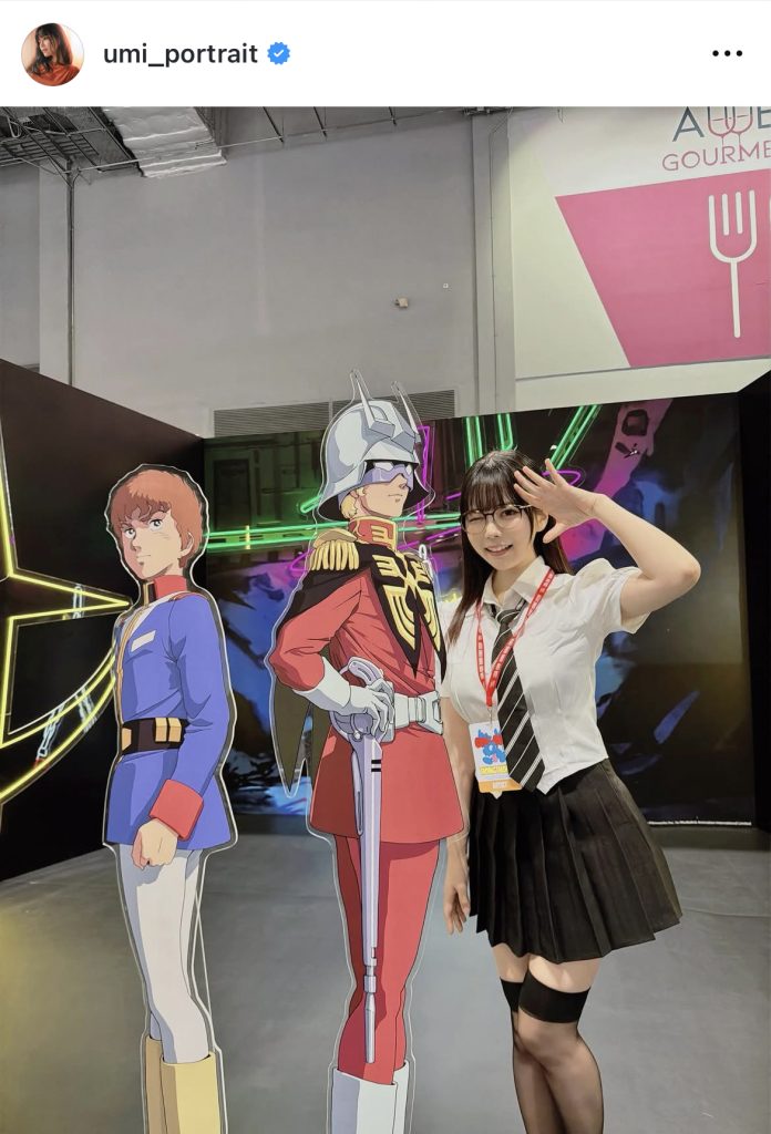 東雲うみが「CON-CON HONG KONG 2026」でのアムロ＆シャアとの“スリーショット”を公開