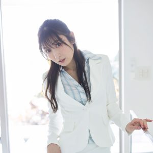 43歳グラドルレジェンド、ますます進化…磨き抜かれた美ボディーに熱視線