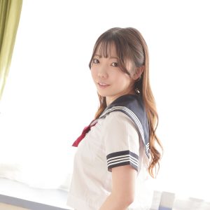 3年半ぶりのグラビアDVD作品、29歳の魅力とかわいさのギャップが加速