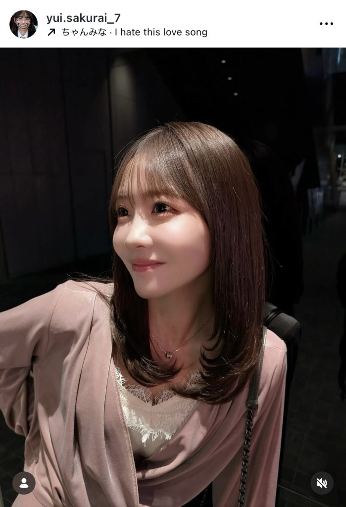 優しいほほ笑みがキュート