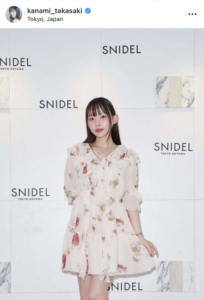 ミニスカワンピで「SNIDEL TOKYO AOYAMA店」のレセプションへ