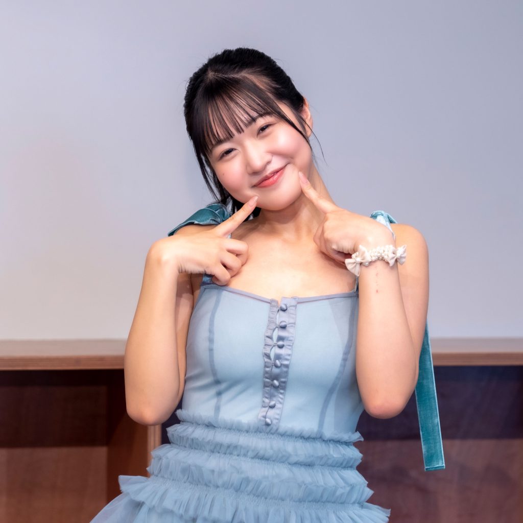 南みゆかが写真集『à la mode(アラモード)』発売記念取材会に出席