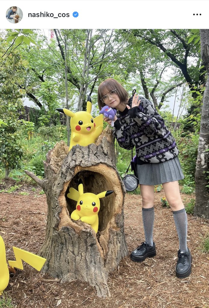 ミニスカの私服姿で「ポケパーク カントー」を散策