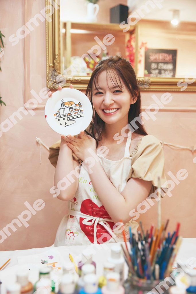 乃木坂46・金川紗耶1st写真集『好きのグラデーション』より未来屋書店特典ポストカード