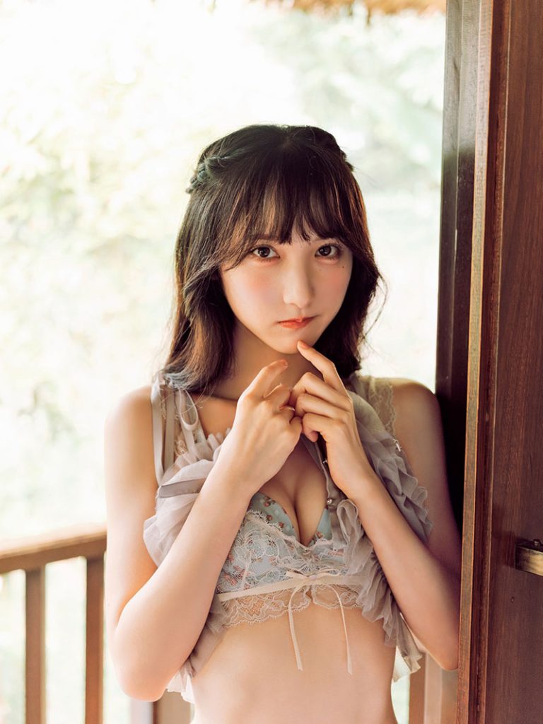 AKB48長友彩海1st写真集『予定外の瞳』より先行カット