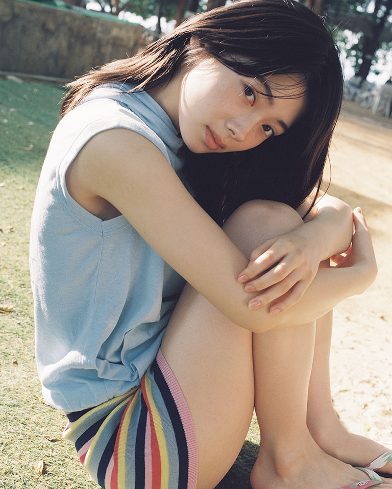 写真集『水光　南琴奈』(小学館)より
