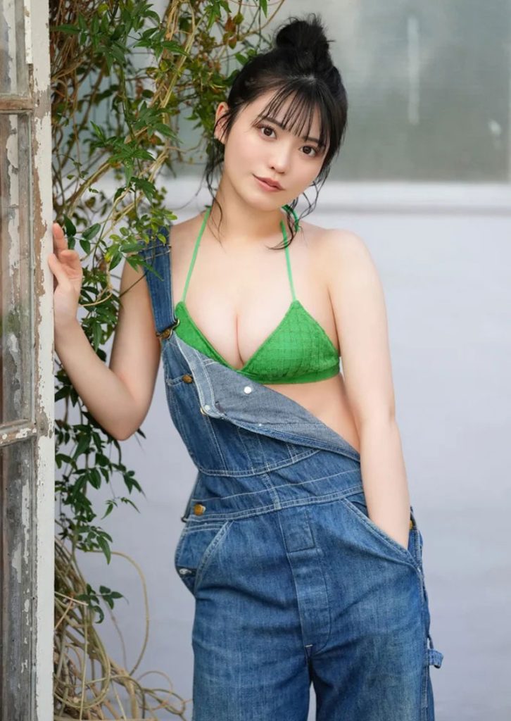 虹のコンキスタドール・石浜芽衣デジタル写真集『Maison de meme』より