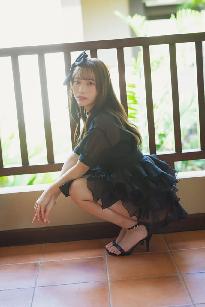 『川越紗彩1st写真集 なんとかなるかも』