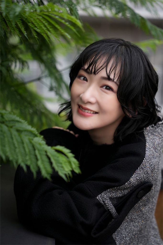 乃木坂46を卒業後、現在は俳優として活躍する生駒里奈