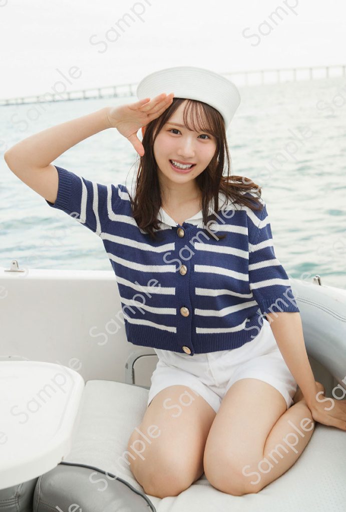 日向坂46藤嶌果歩1st写真集『果実の歩幅』より、くまざわ書店ポストカード