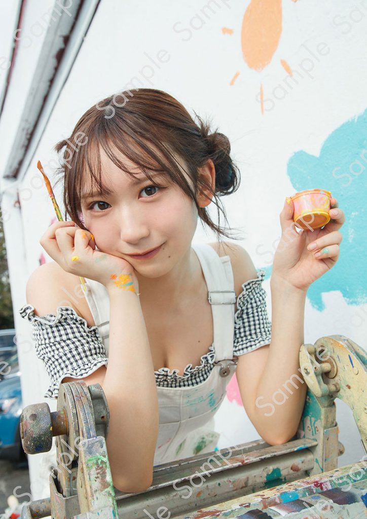 日向坂46藤嶌果歩1st写真集『果実の歩幅』より、セブンネットショッピング折り目なしB3ポスター