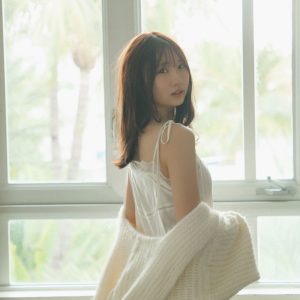日向坂46藤嶌果歩、朝の1枚から夕焼けショットまで…1st写真集『果実の歩幅』より裏表紙カット4種解禁
