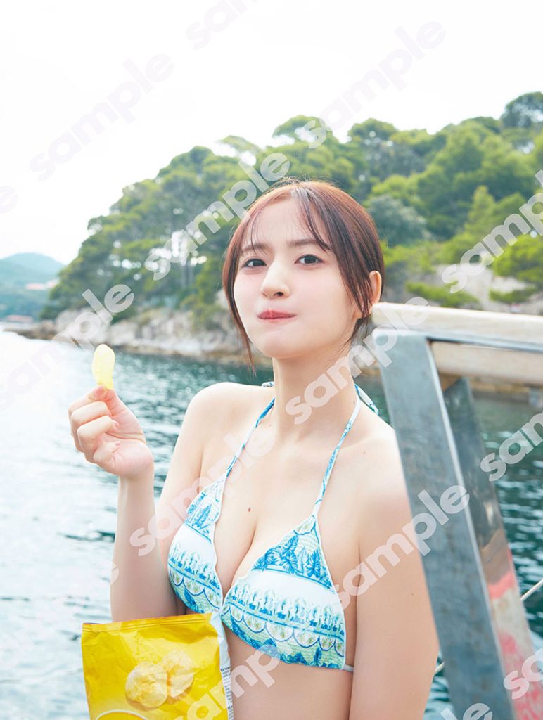 乃木坂46・金川紗耶1st写真集『好きのグラデーション』より封入特典ポストカード
