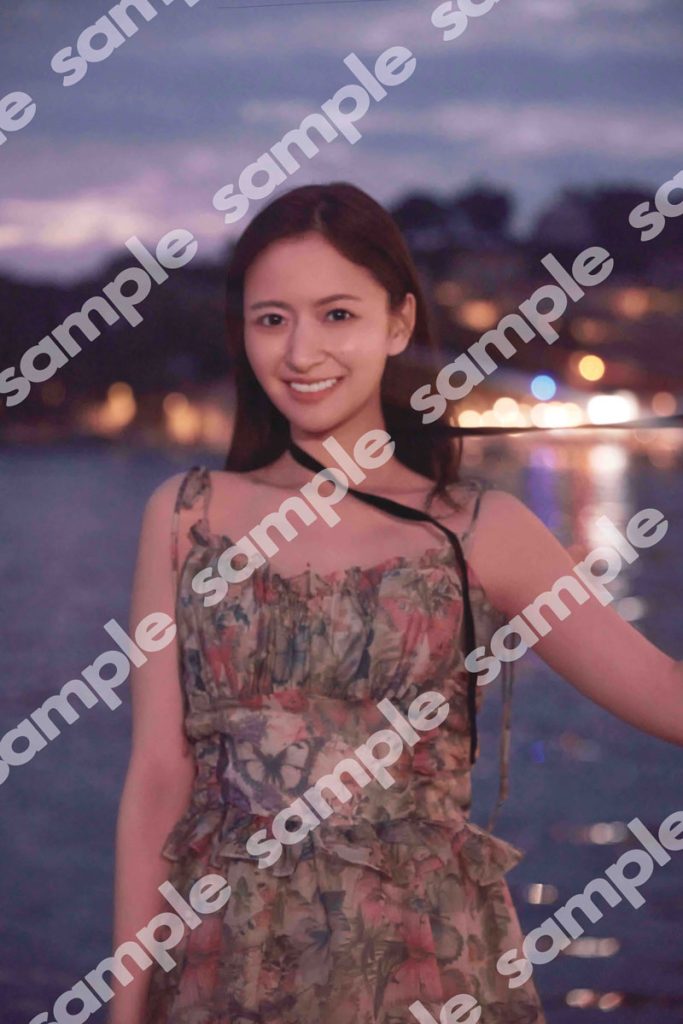 乃木坂46・金川紗耶1st写真集『好きのグラデーション』、『真夏の全国ツアー2026』北海道公演会場限定特典 折り目なしB3サイズポスター