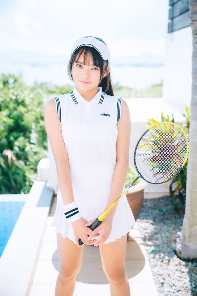 俳優・グラビアアイドル小森香乃イメージDVDより