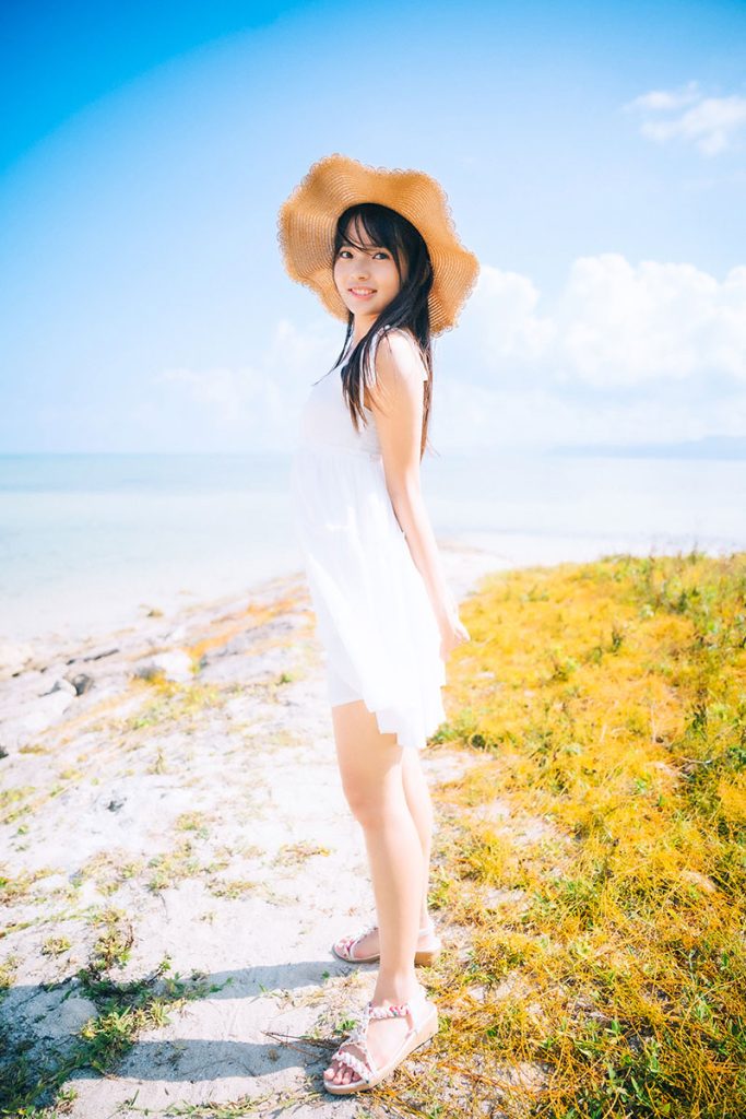 俳優・グラビアアイドル小森香乃イメージDVDより