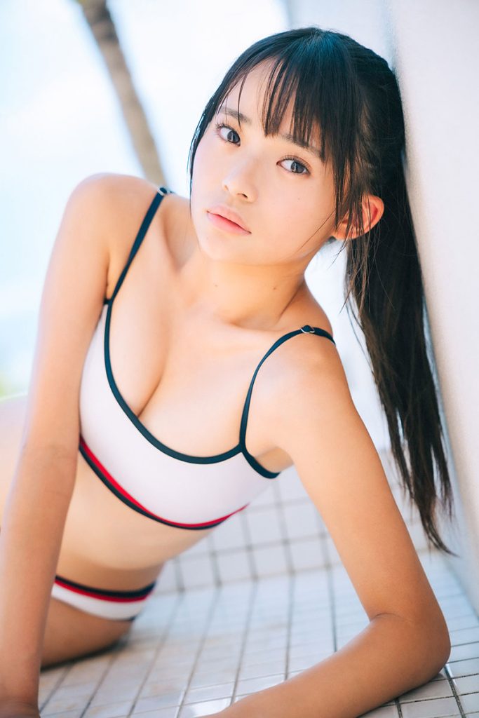 俳優・グラビアアイドル小森香乃イメージDVDより