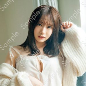 日向坂46藤嶌果歩1st写真集『果実の歩幅』よりふわふわニットの封入特典ポストカード第1弾公開
